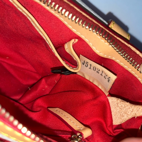 Vintage Dooney & Bourke - Carabao Prebbled Leather Banana Saddle Bag - Picture 9 of 10